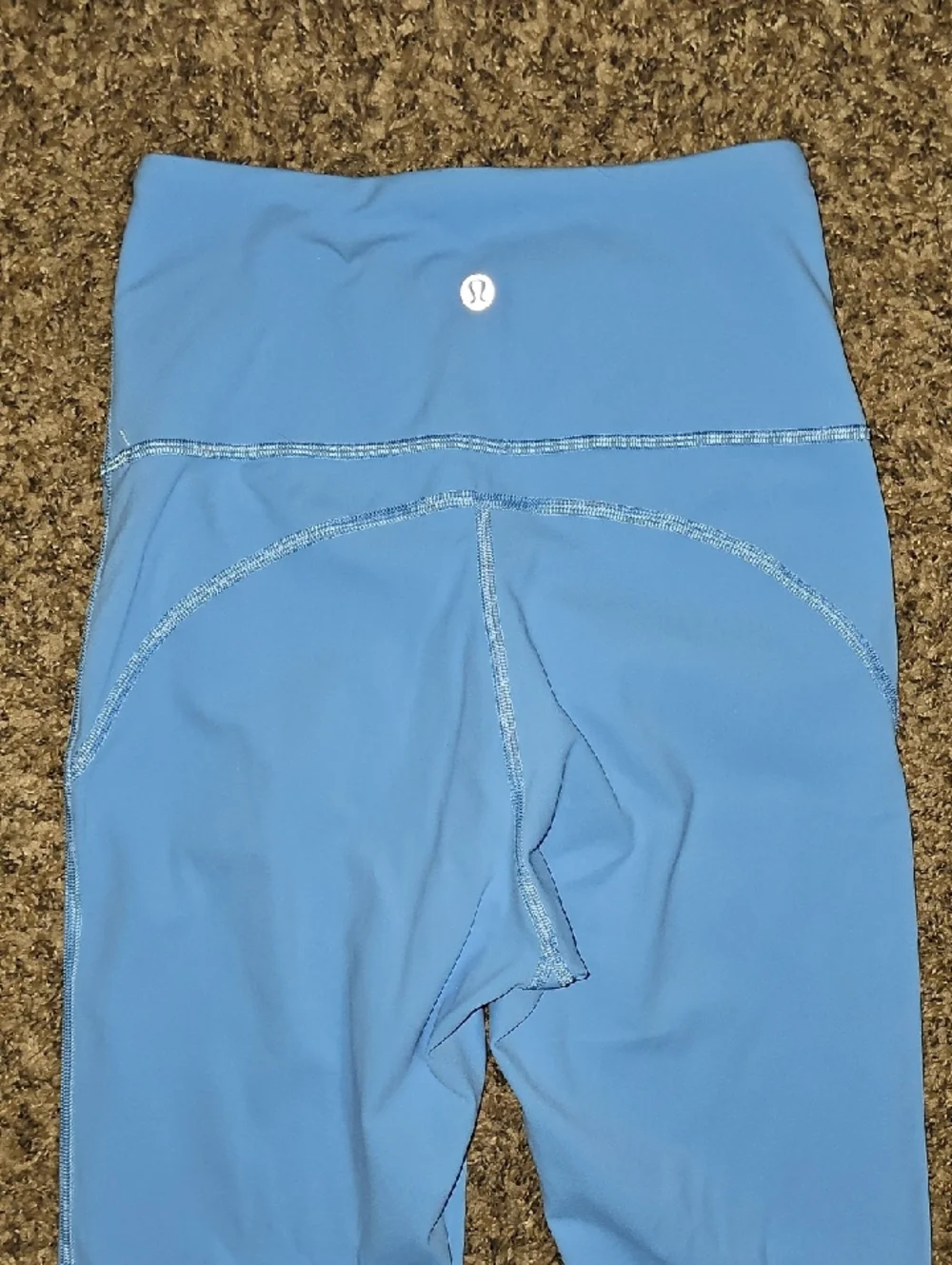 Lululemon Nulu Groove Flare Pants. Sz 4 31